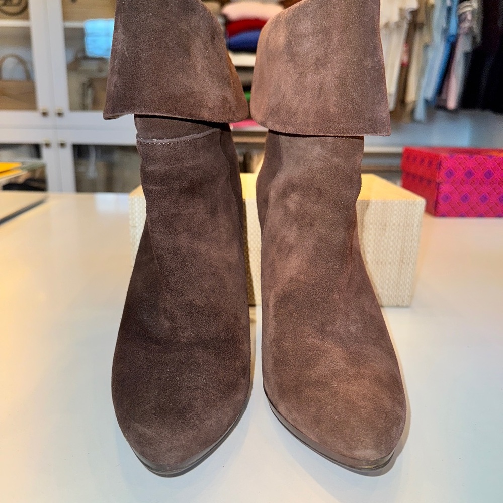 Lauren Ralph Lauren brown suede booties - Picture 10 of 12